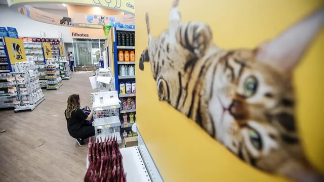 A fusão foi autorizada sem restrições; a nova empresa terá 11% de participação no mercado pet brasileiro.